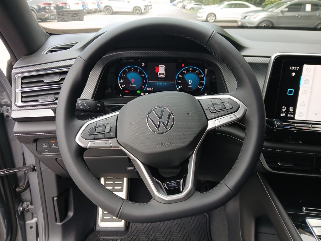2026 Volkswagen Atlas Cross Sport SEL R-Line photo 14