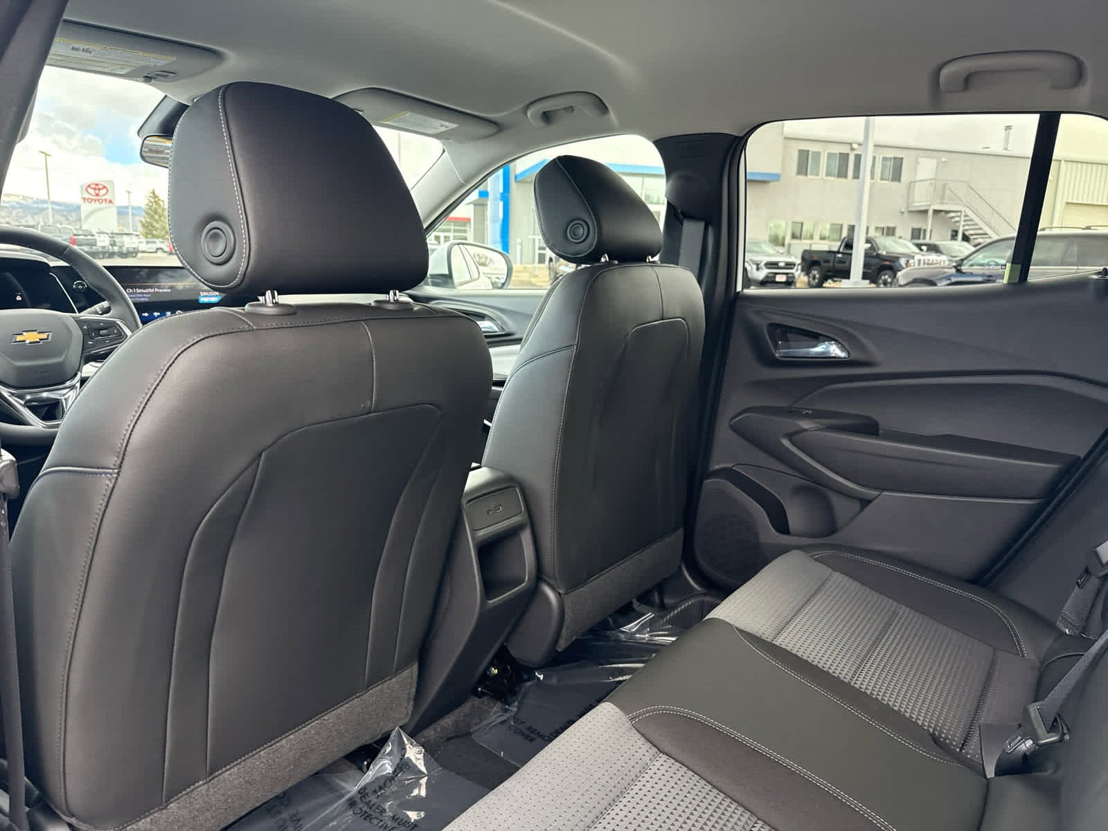 2025 Chevrolet Trax LT photo 20