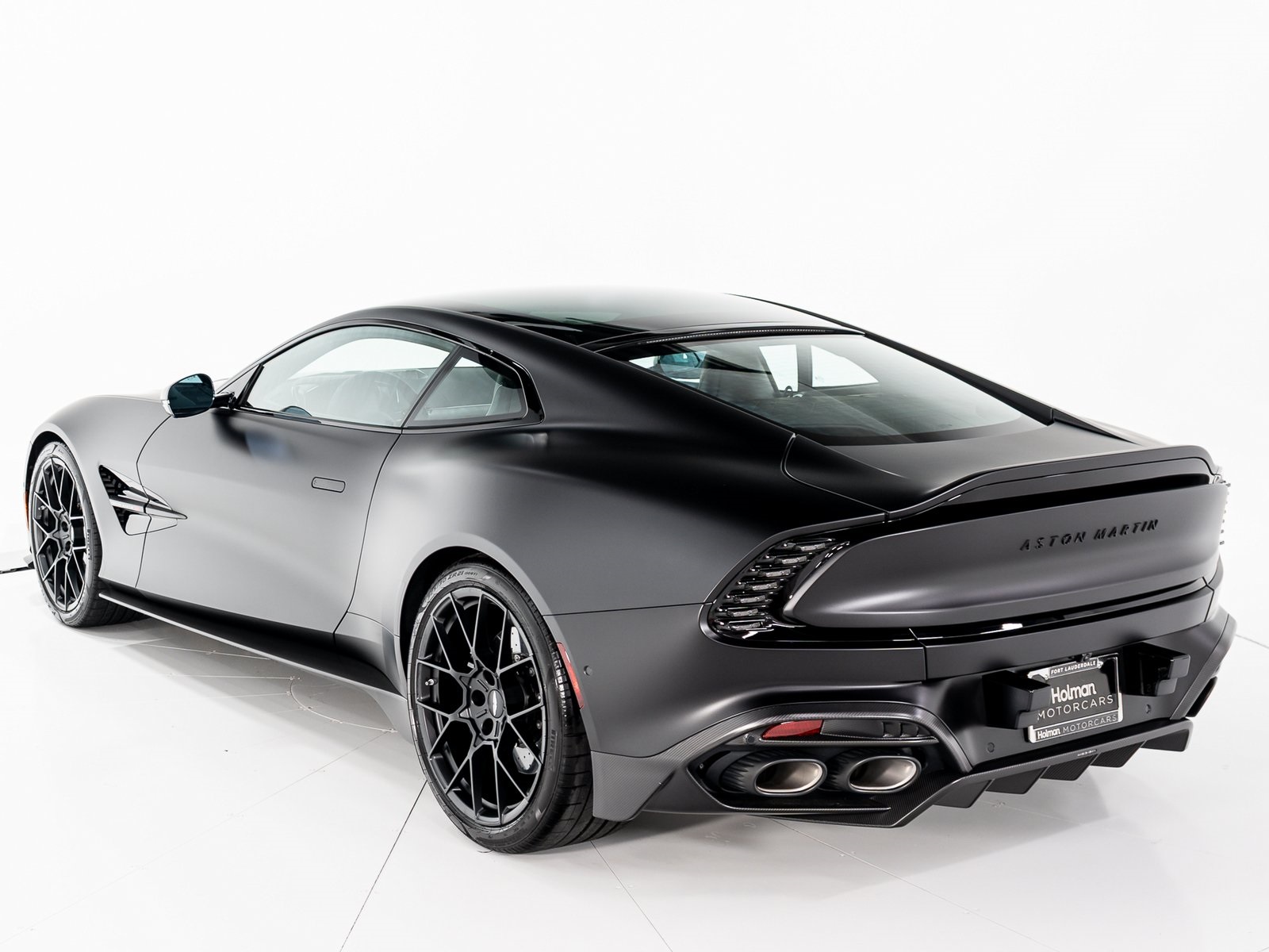 2025 Aston Martin Vanquish AM7 photo 3