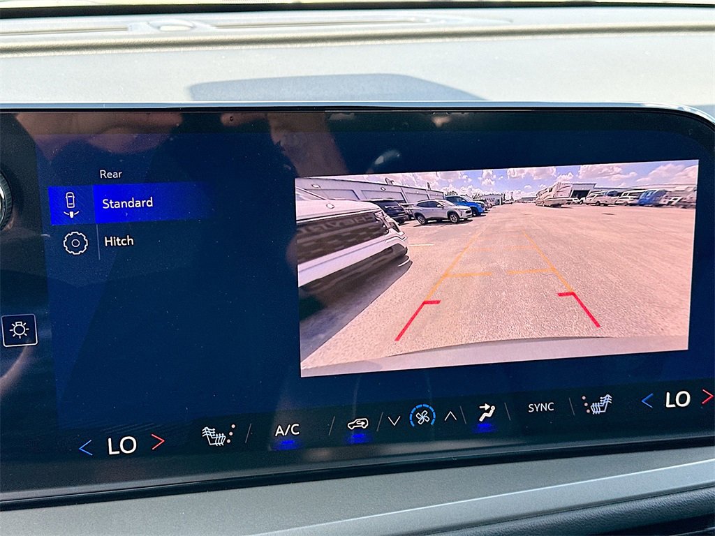 2026 Chevrolet Traverse photo 9