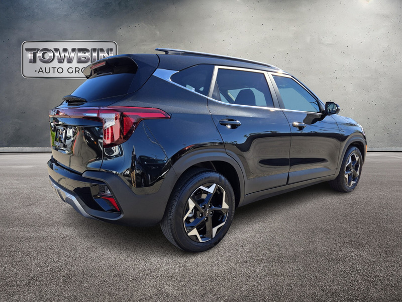 2025 Kia Seltos EX photo 4