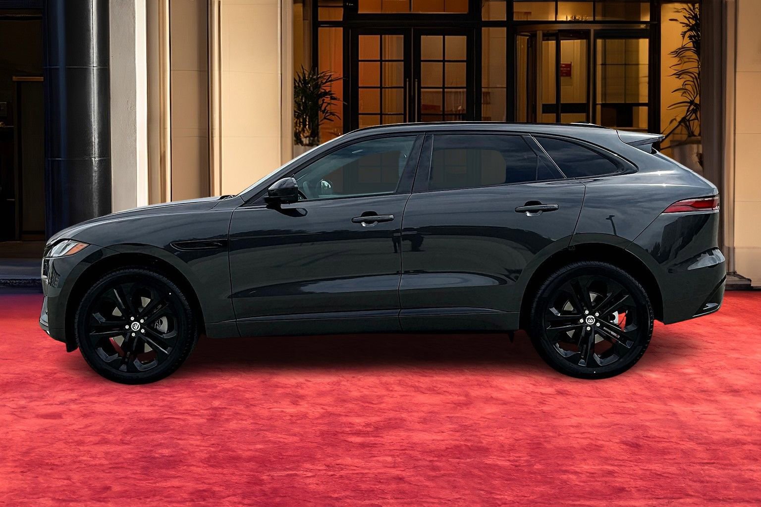 2026 Jaguar F-PACE P250 R-Dynamic S photo 2