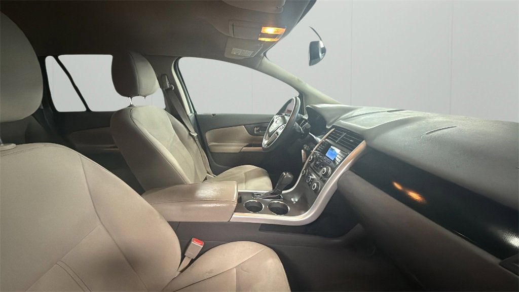 2013 Ford Edge SE photo 29