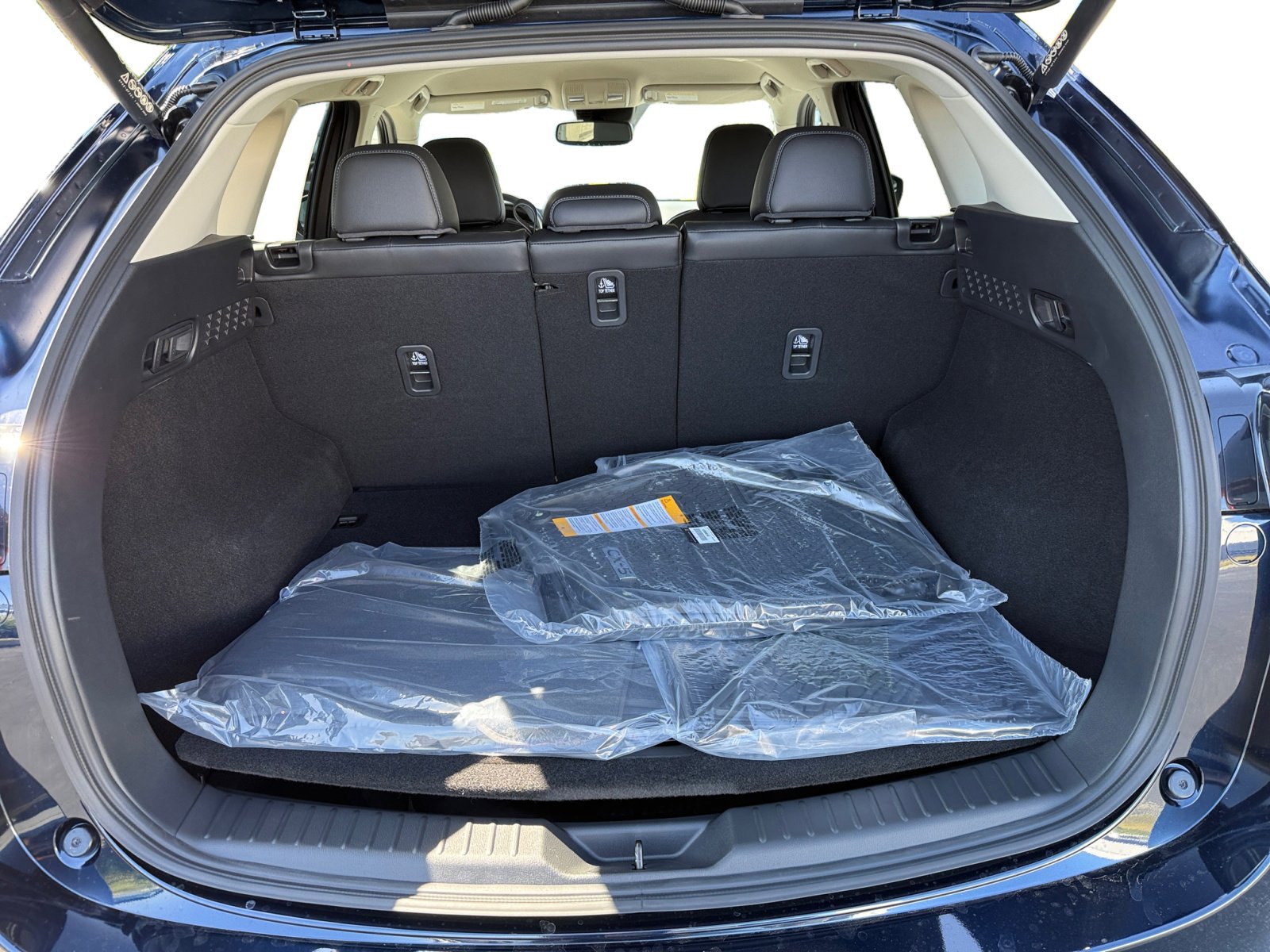2025 Mazda CX-5 2.5 S Preferred photo 17