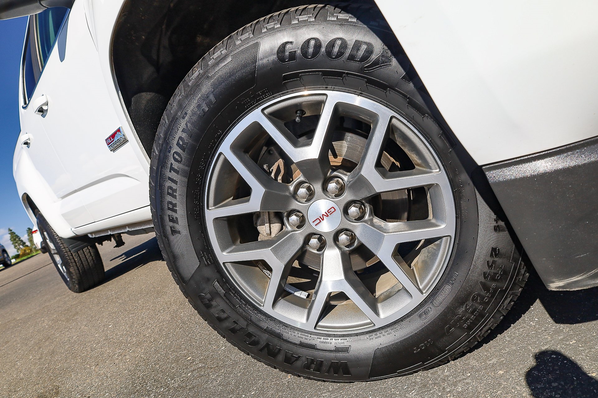 2020 Gmc Canyon All Terrain photo 2