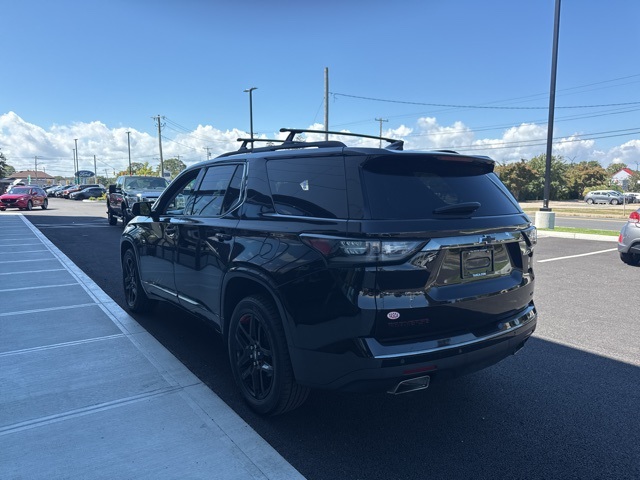 2020 Chevrolet Traverse Premier photo 2