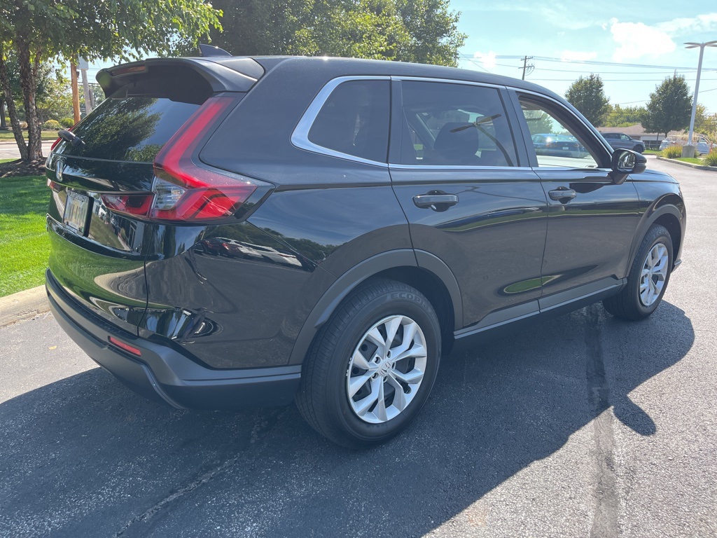 2025 Honda CR-V LX photo 5