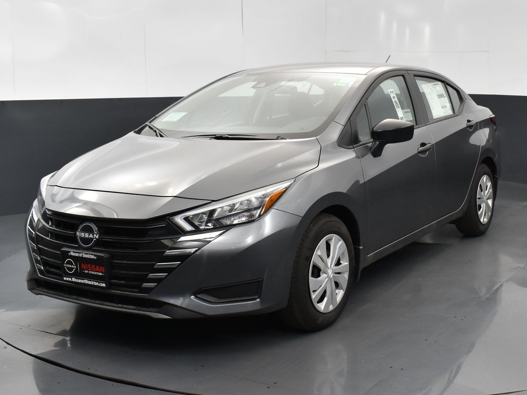 2025 Nissan Versa 1.6 S photo 3