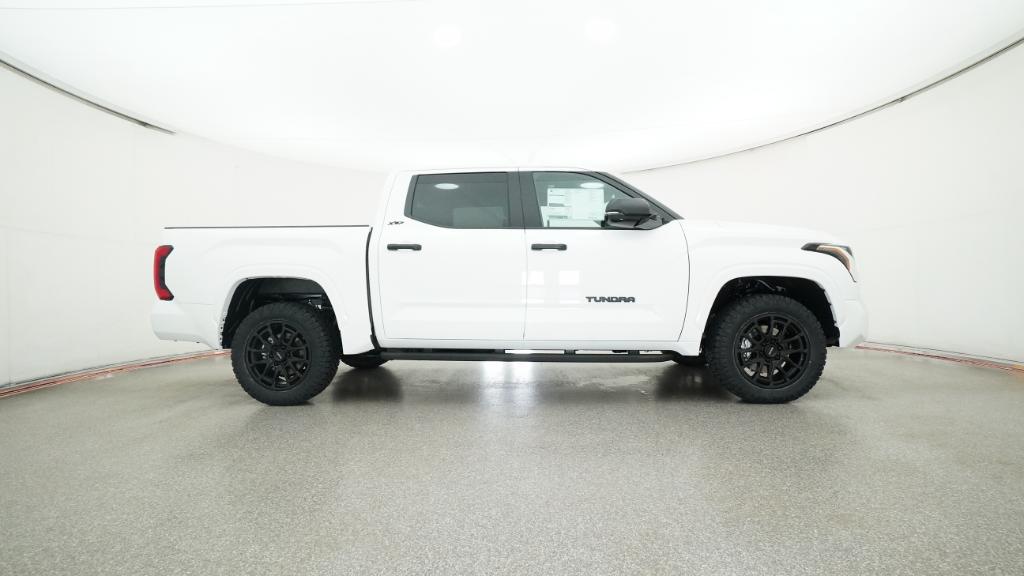 2026 Toyota Tundra SR5 CrewMax photo 20