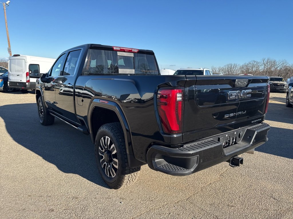 2025 Gmc Sierra 3500 Denali Ultimate photo 2
