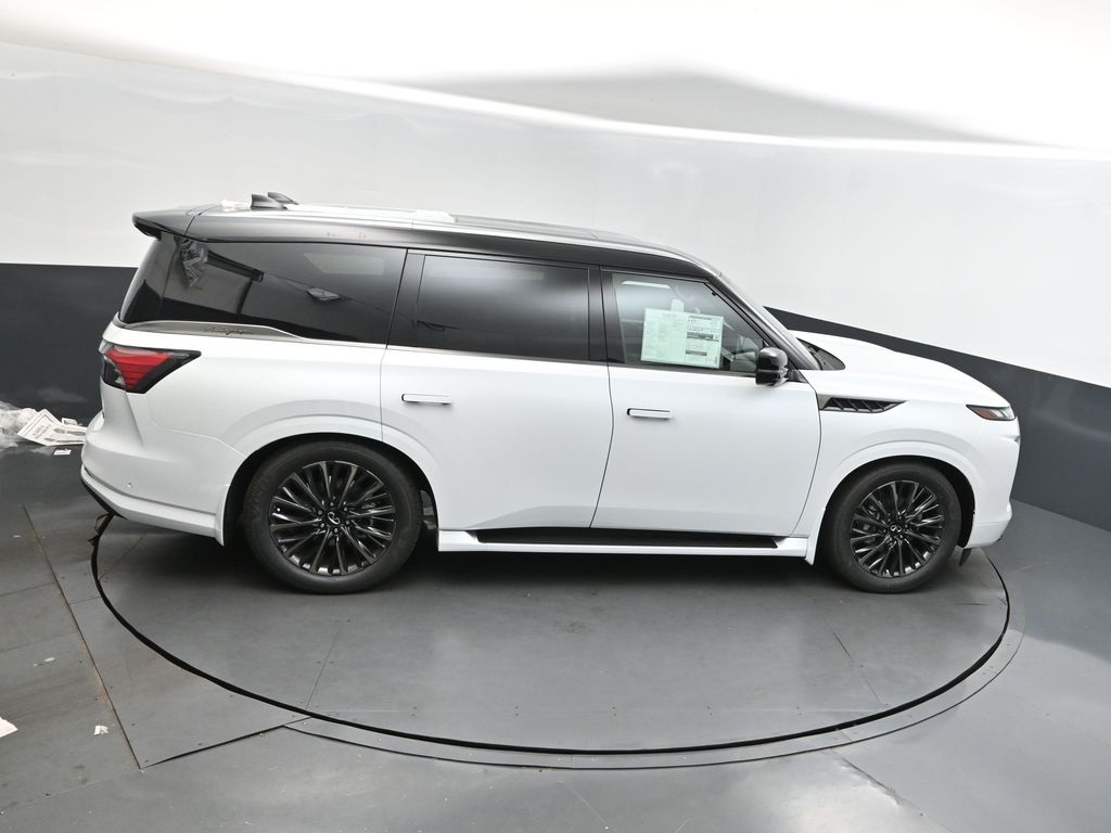 2026 Infiniti QX80 photo 30