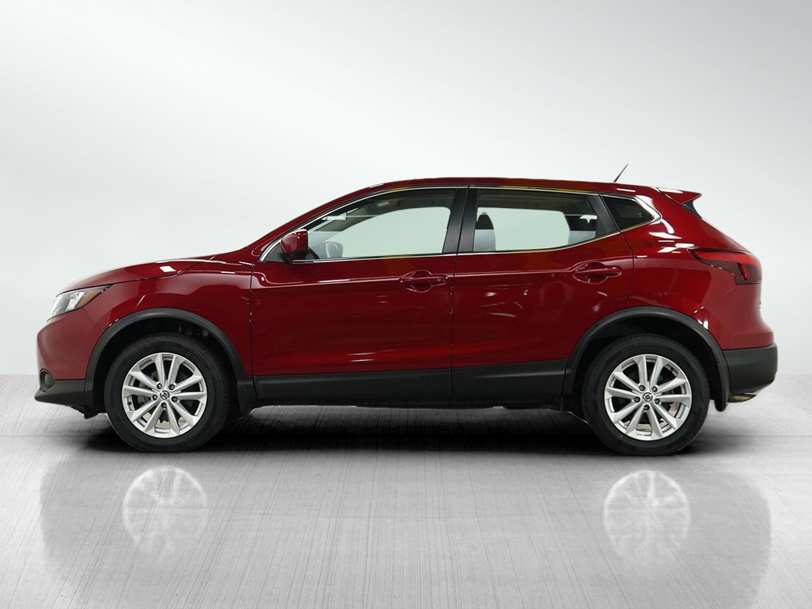 Used 2018 Nissan Rogue Sport S with VIN JN1BJ1CRXJW291680 for sale in Wayzata, Minnesota
