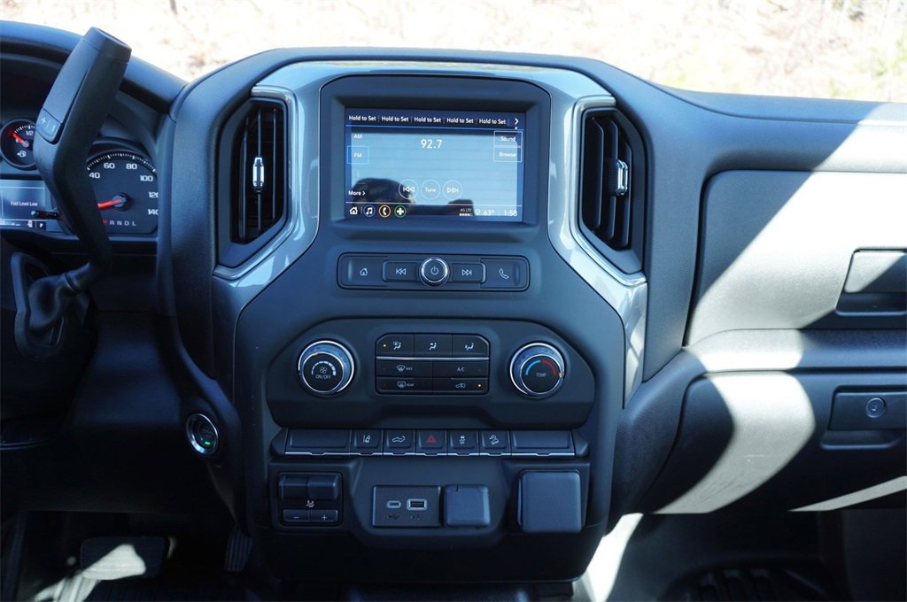 2025 Chevrolet Silverado Work Truck photo 3