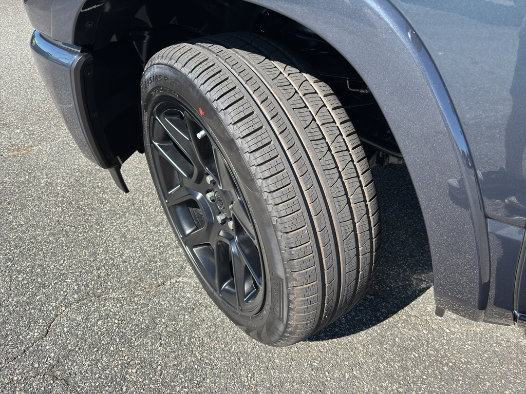 2026 Ram 1500 Laramie photo 16