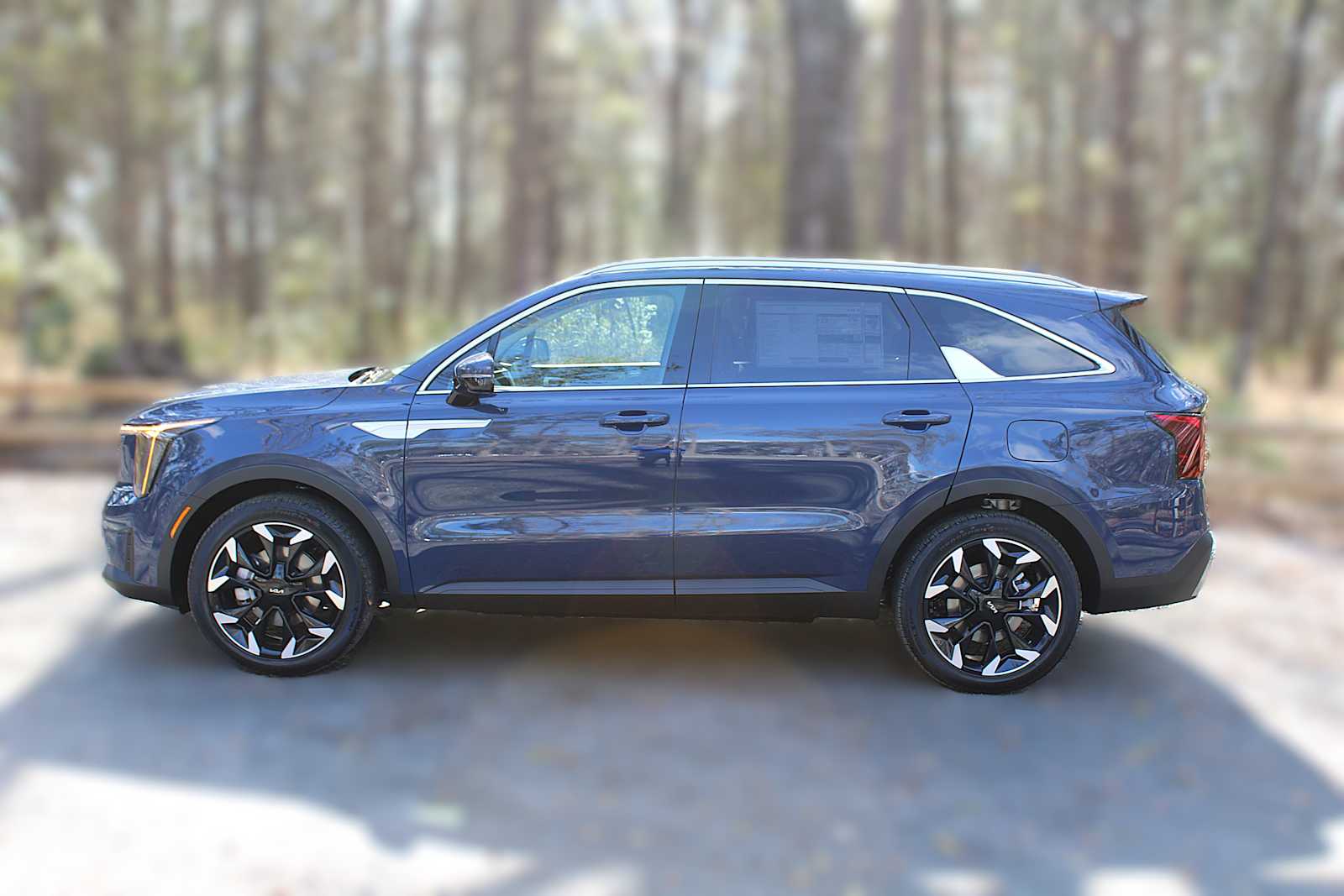 2025 Kia Sorento EX photo 4