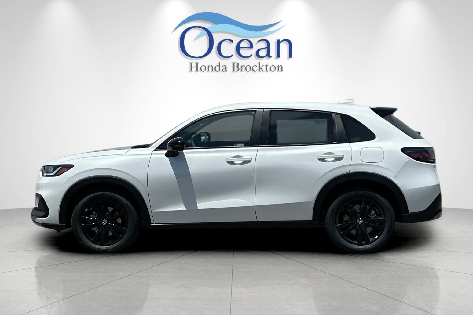 2026 Honda HR-V Sport photo 2