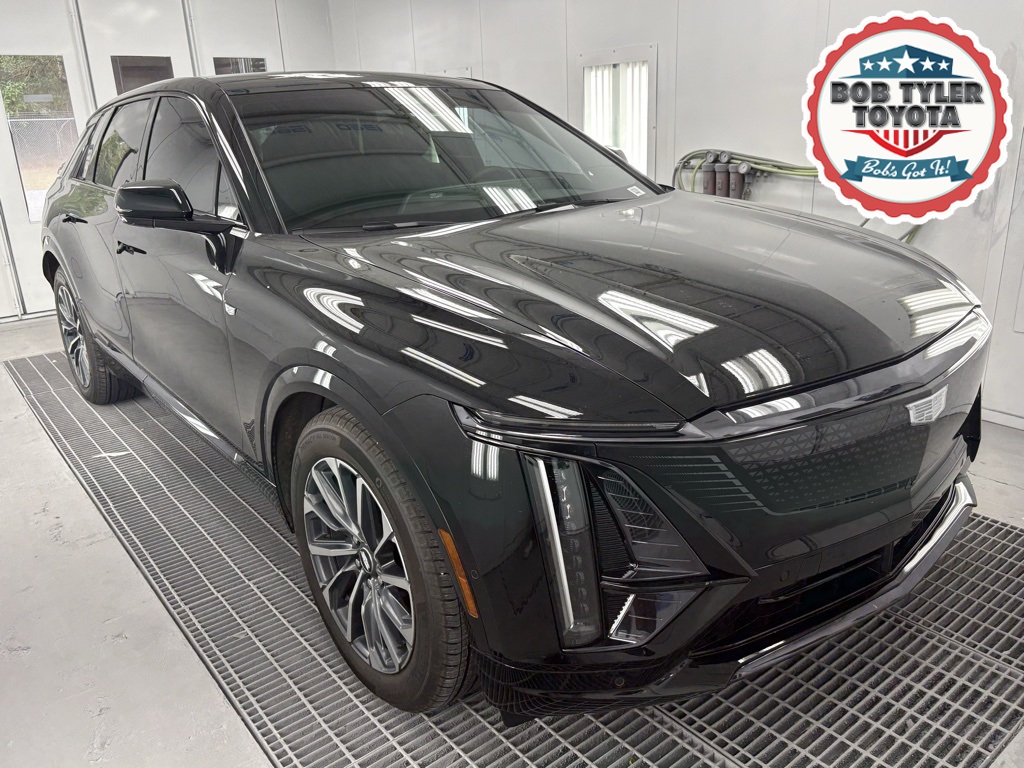 2025 Cadillac LYRIQ Sport 2's photo