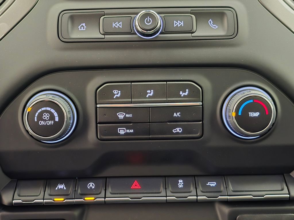 2025 Chevrolet Silverado 1500 photo 13