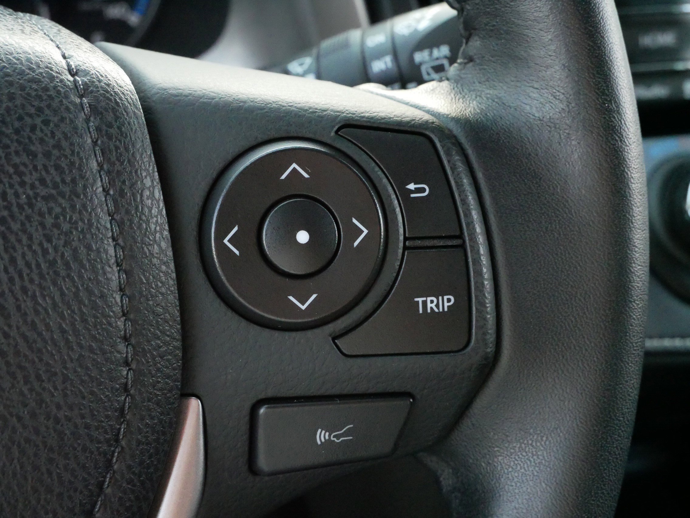 2017 Toyota RAV4 XLE photo 24