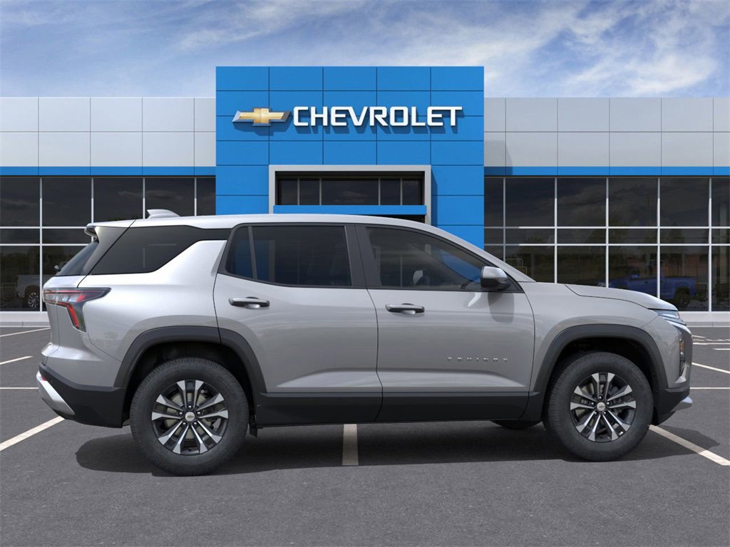 2026 Chevrolet Equinox LT photo 3