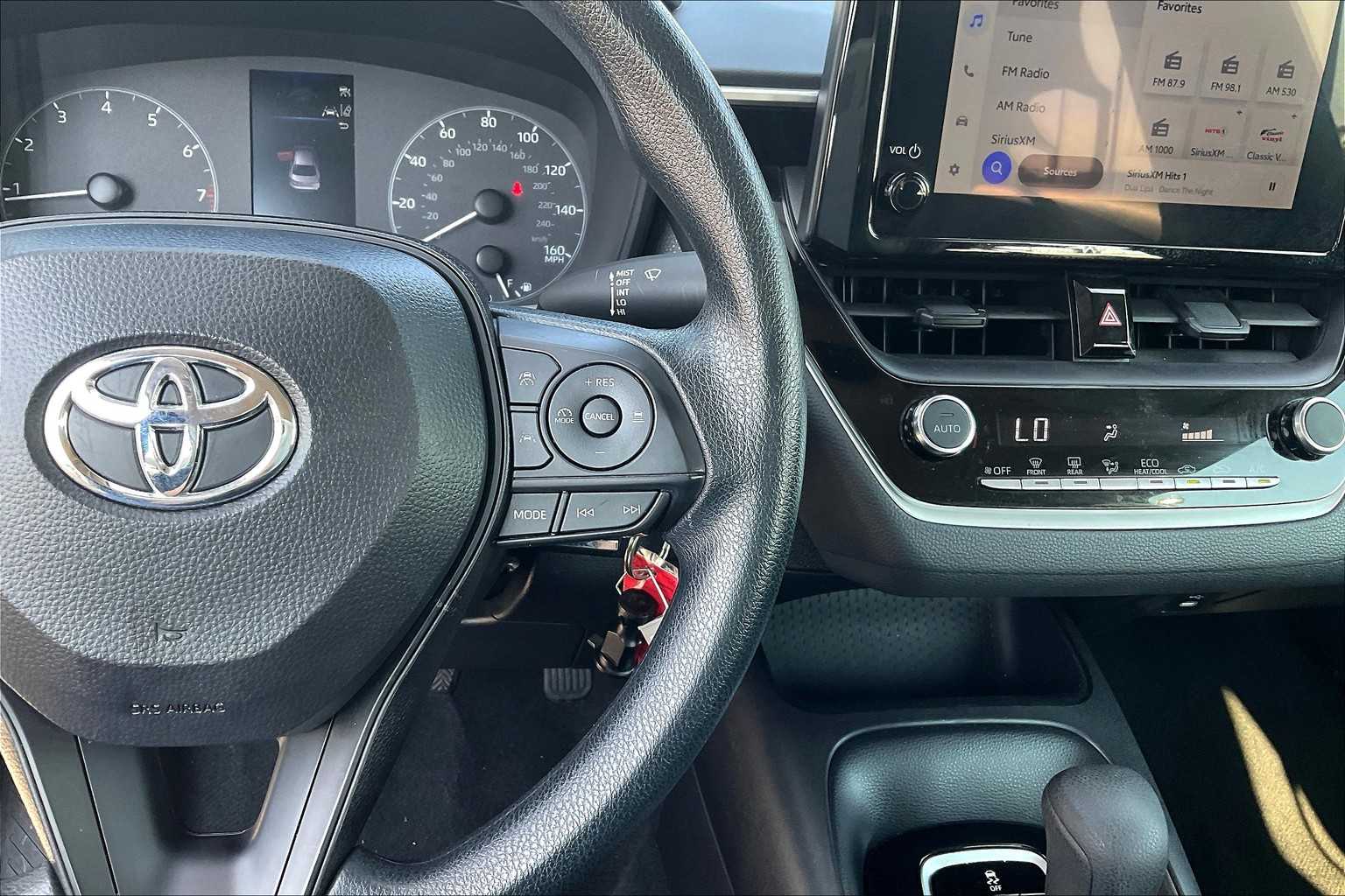 2024 Toyota Corolla LE photo 23