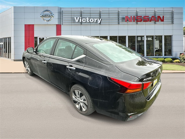 2019 Nissan Altima 2.5 S photo 2