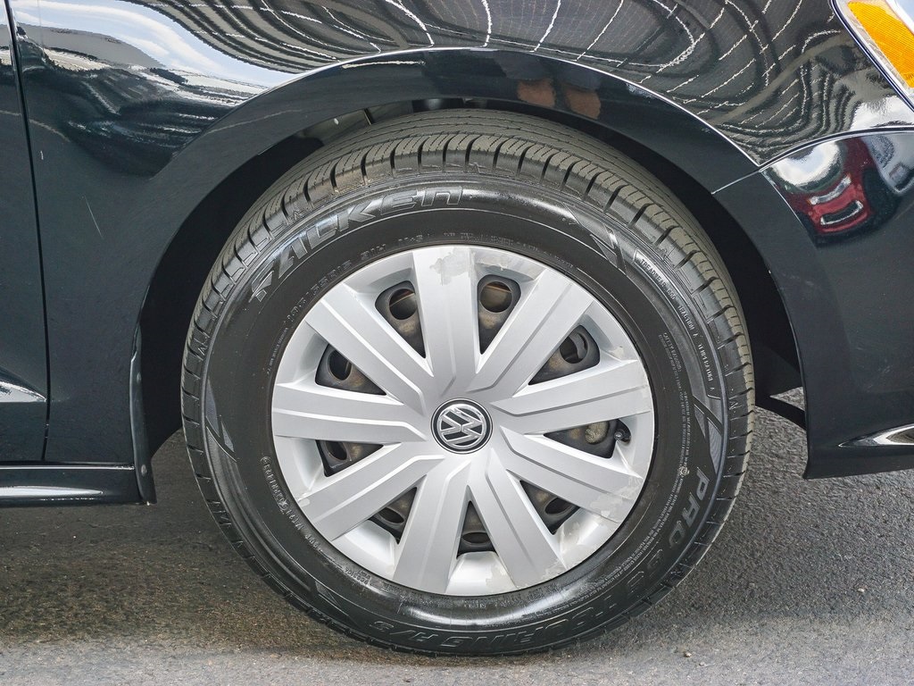 2015 Volkswagen Jetta 2.0 S photo 5