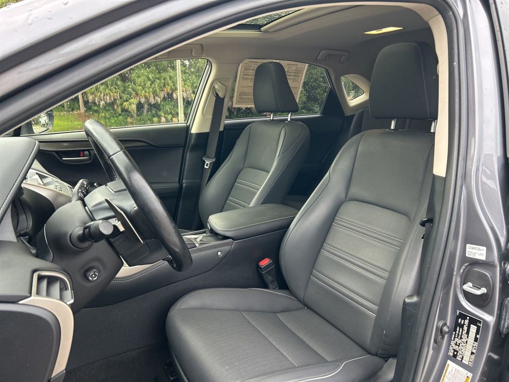 2021 Lexus NX 300 photo 14