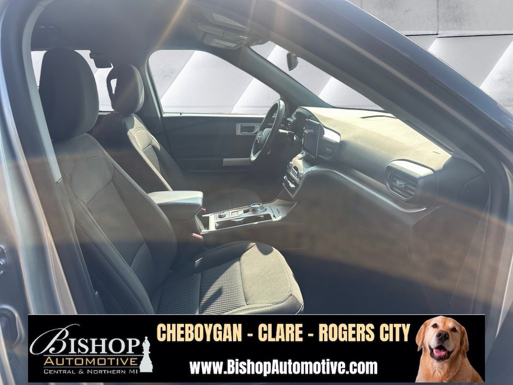 2023 Ford Explorer XLT photo 20