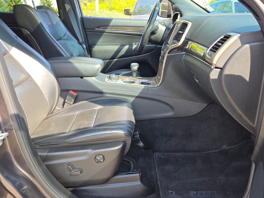 2015 Jeep Grand Cherokee Overland photo 6