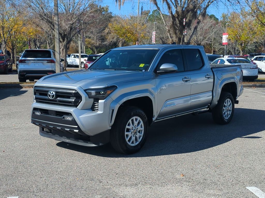 2025 Toyota Tacoma SR5's photo