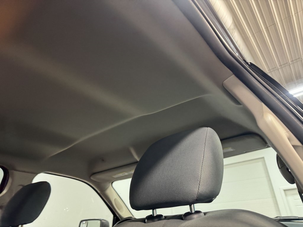 2019 Ram 1500 Classic SLT photo 14