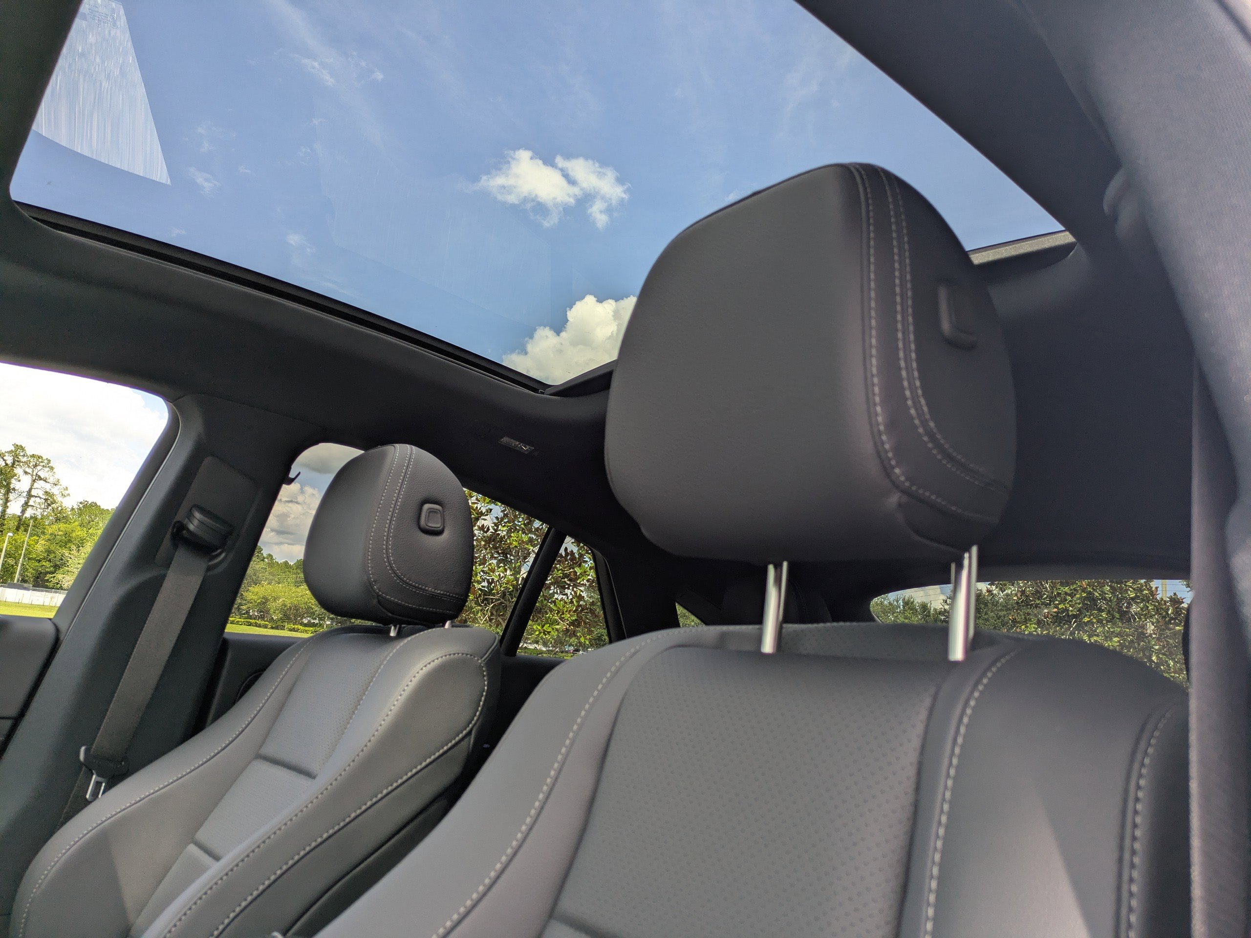 2026 Mercedes Benz GLE 450 4MATIC photo 4