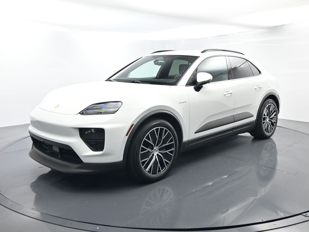 2024 Porsche Macan Base
