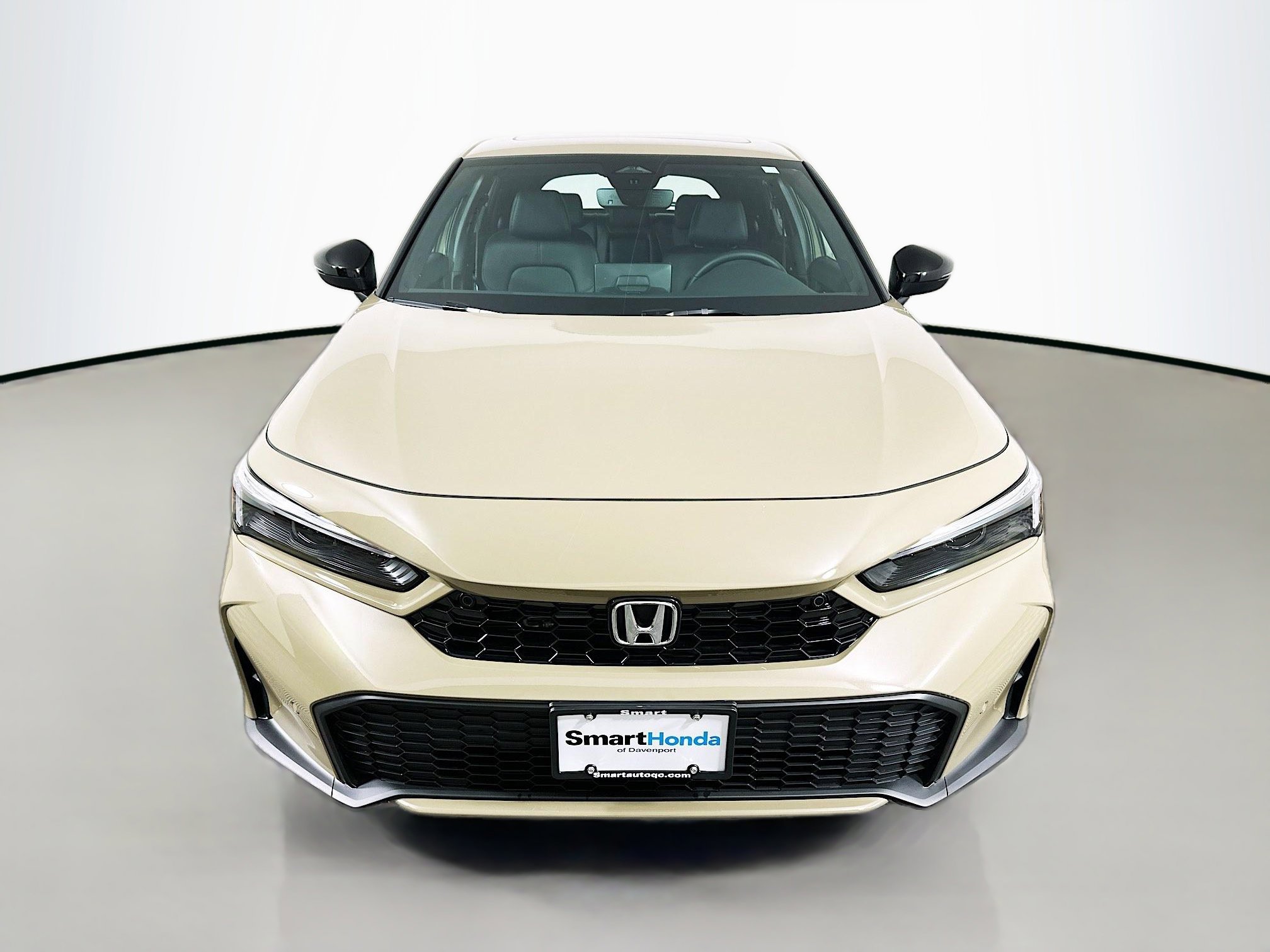 2026 Honda Civic Hatchback Touring Hybrid photo 2