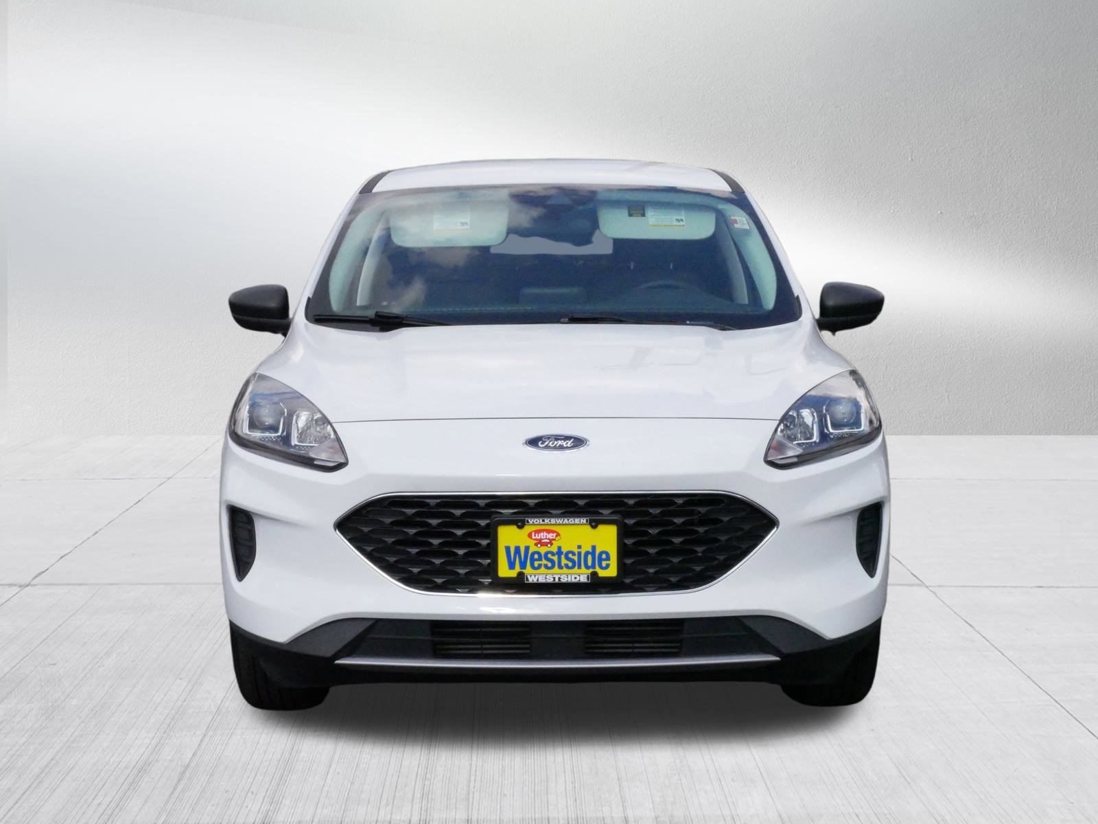 2022 Ford Escape SE photo 2