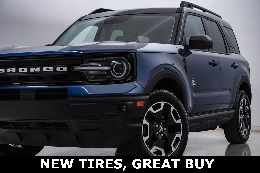2024 Ford Bronco Sport Outer Banks photo 2