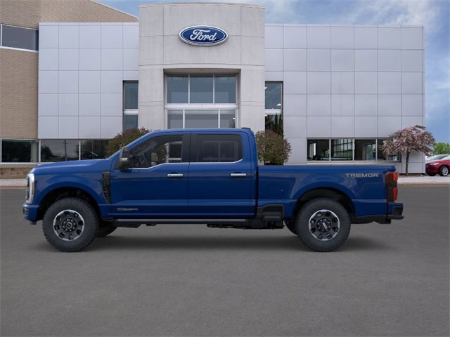 2026 Ford F-350 photo 3