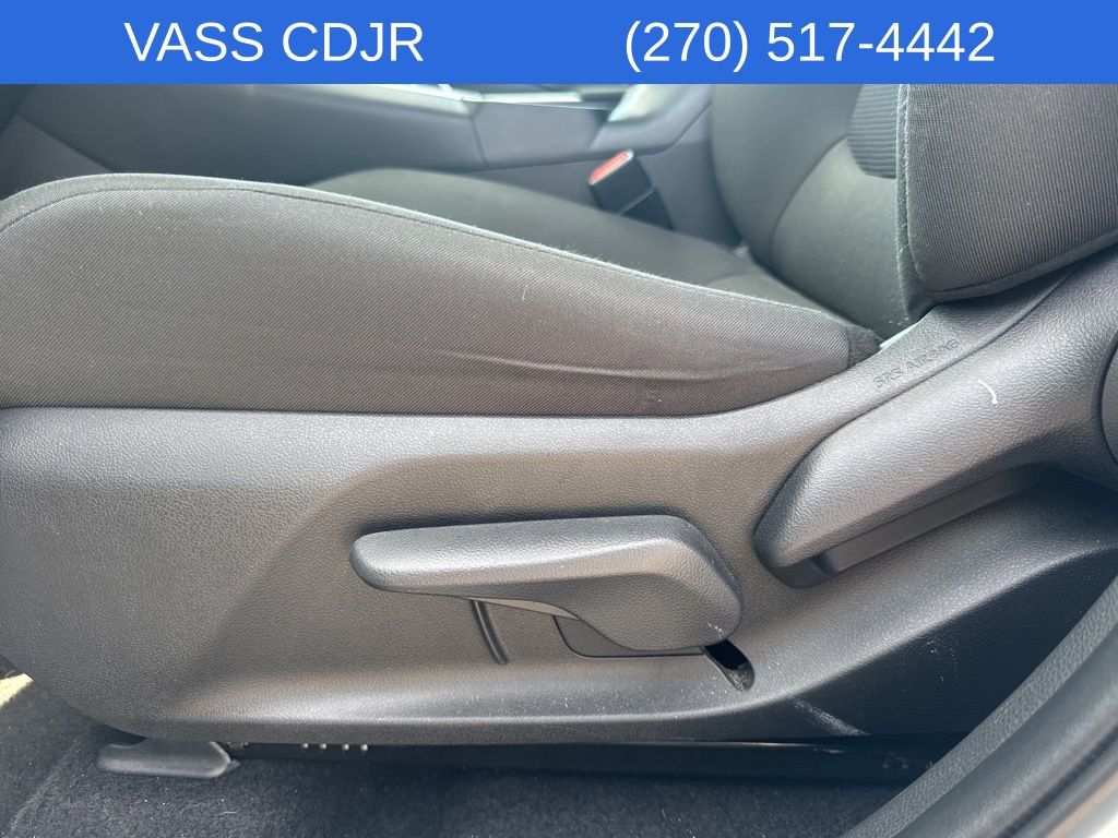 2024 Toyota RAV4 LE photo 17