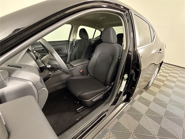 2025 Nissan Sentra S photo 3