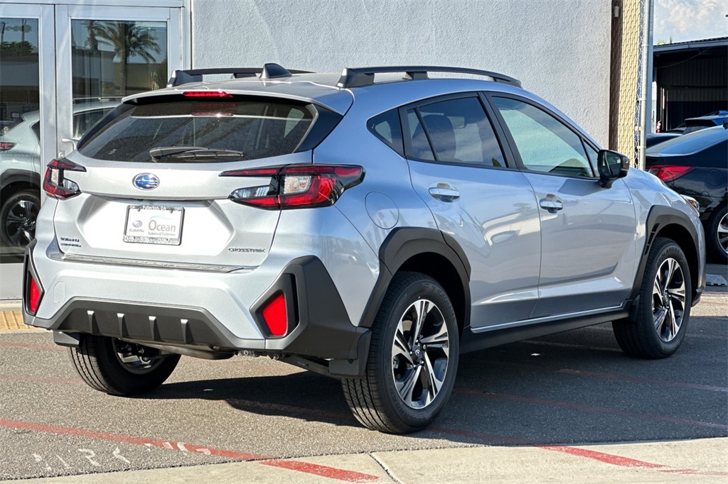 2025 Subaru Crosstrek Premium photo 2