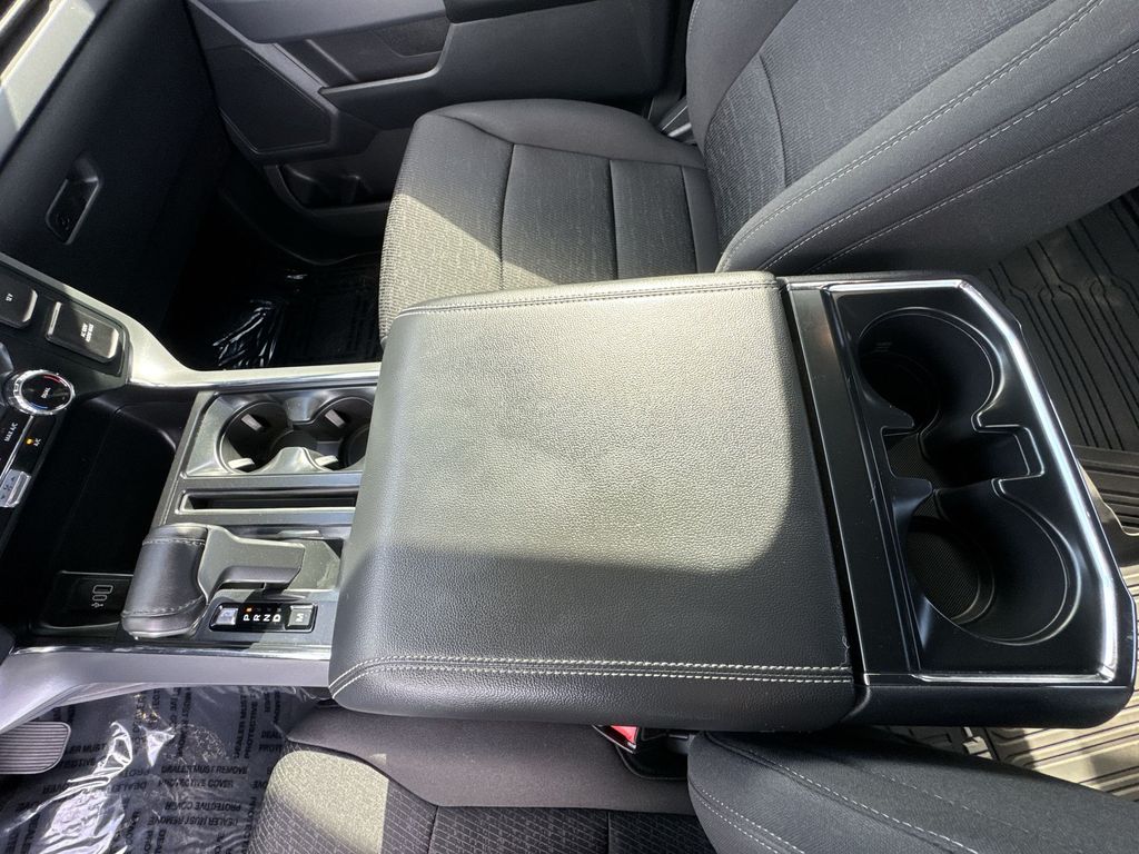 2025 Ford F-150 XLT photo 22