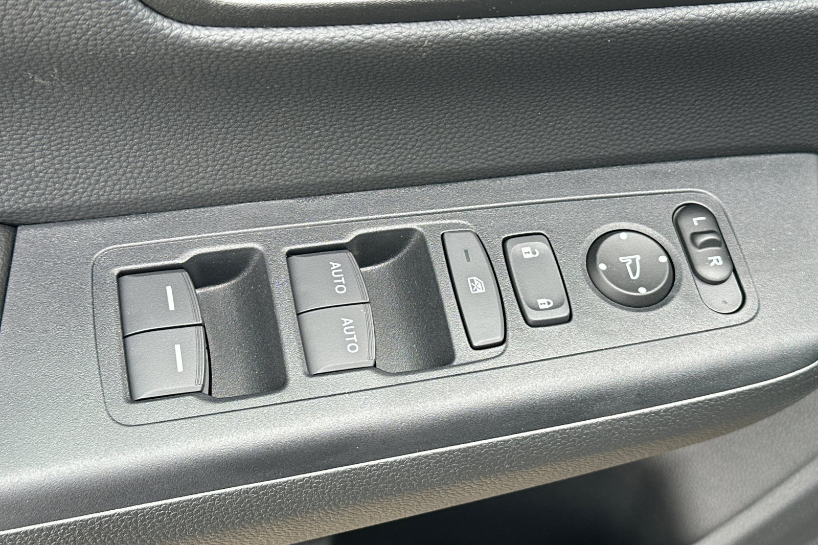 2026 Honda CR-V EX photo 11