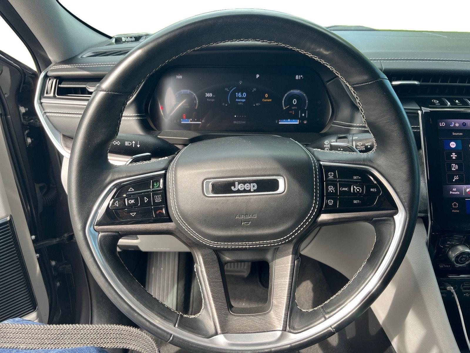 2021 Jeep Grand Cherokee Overland photo 18