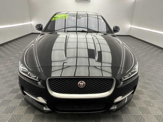 2018 Jaguar XE R-Sport photo 2