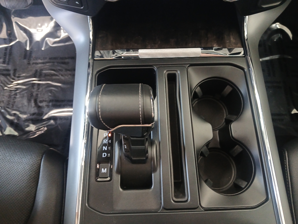 2022 Ford F-150 Lariat photo 17