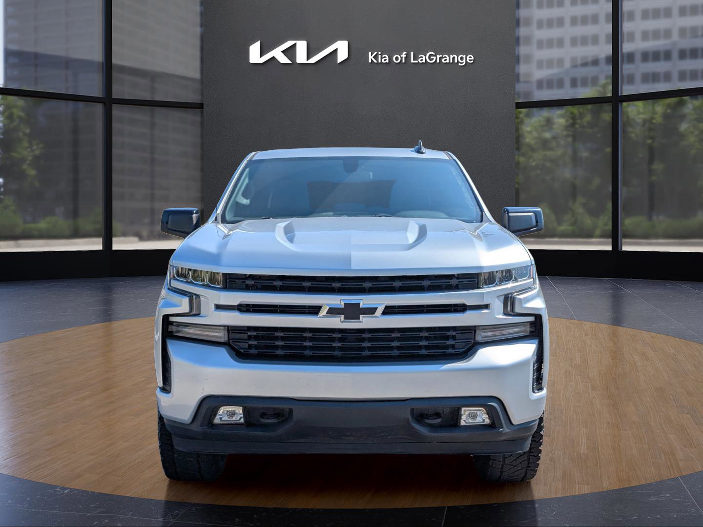 2020 Chevrolet Silverado 1500 RST photo 2