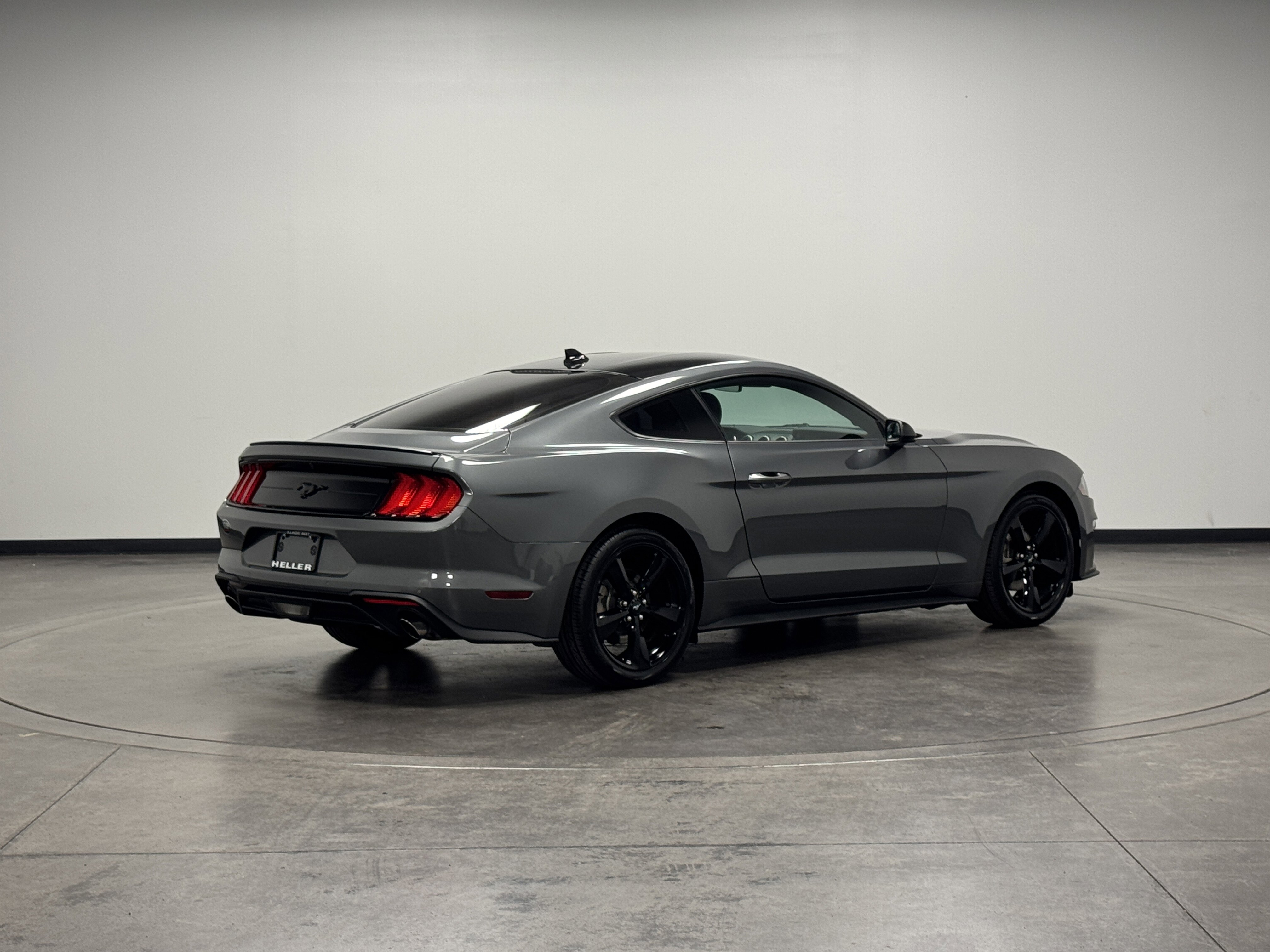2023 Ford Mustang EcoBoost photo 7