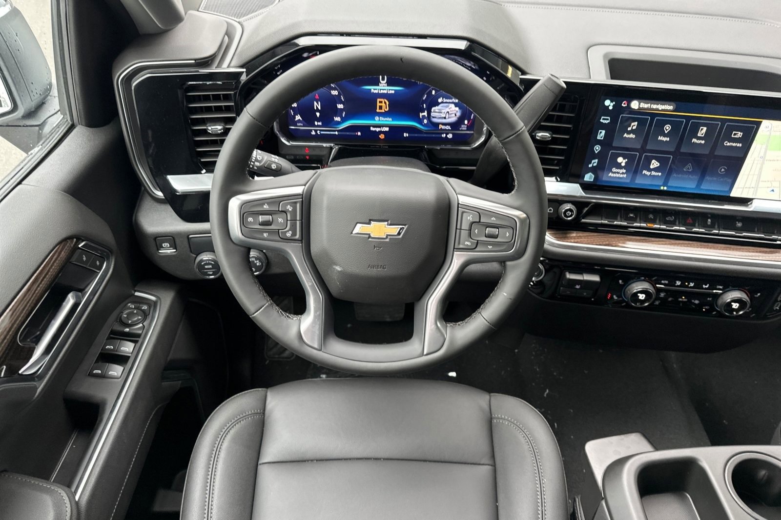 2025 Chevrolet Silverado LT photo 16
