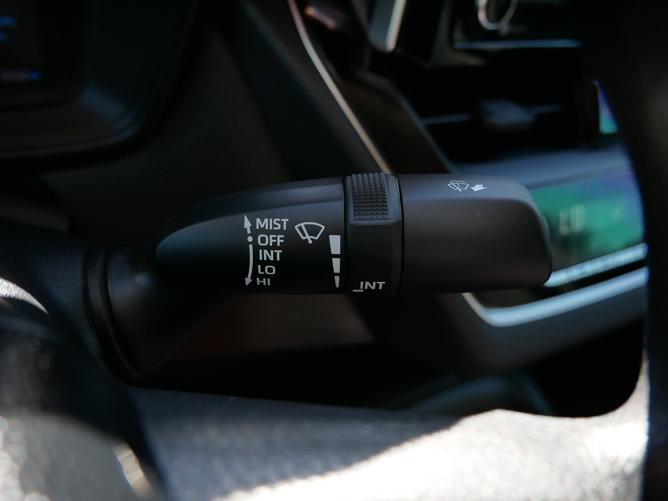 2021 Toyota Corolla LE photo 30